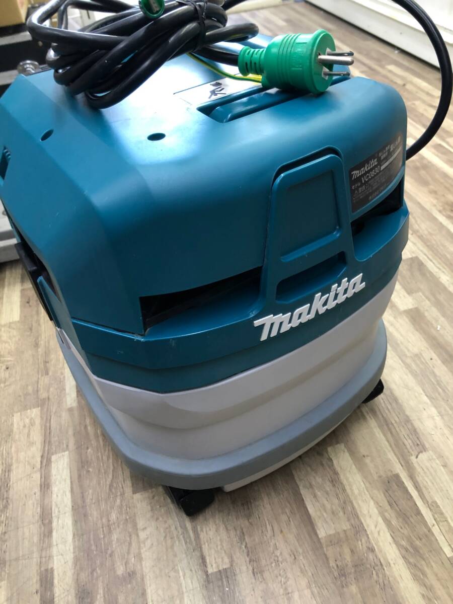 【中古品】★makita(マキタ) 集じん機(粉じん専用) 8L VC0830 / ITERVVT8PPV8_画像4