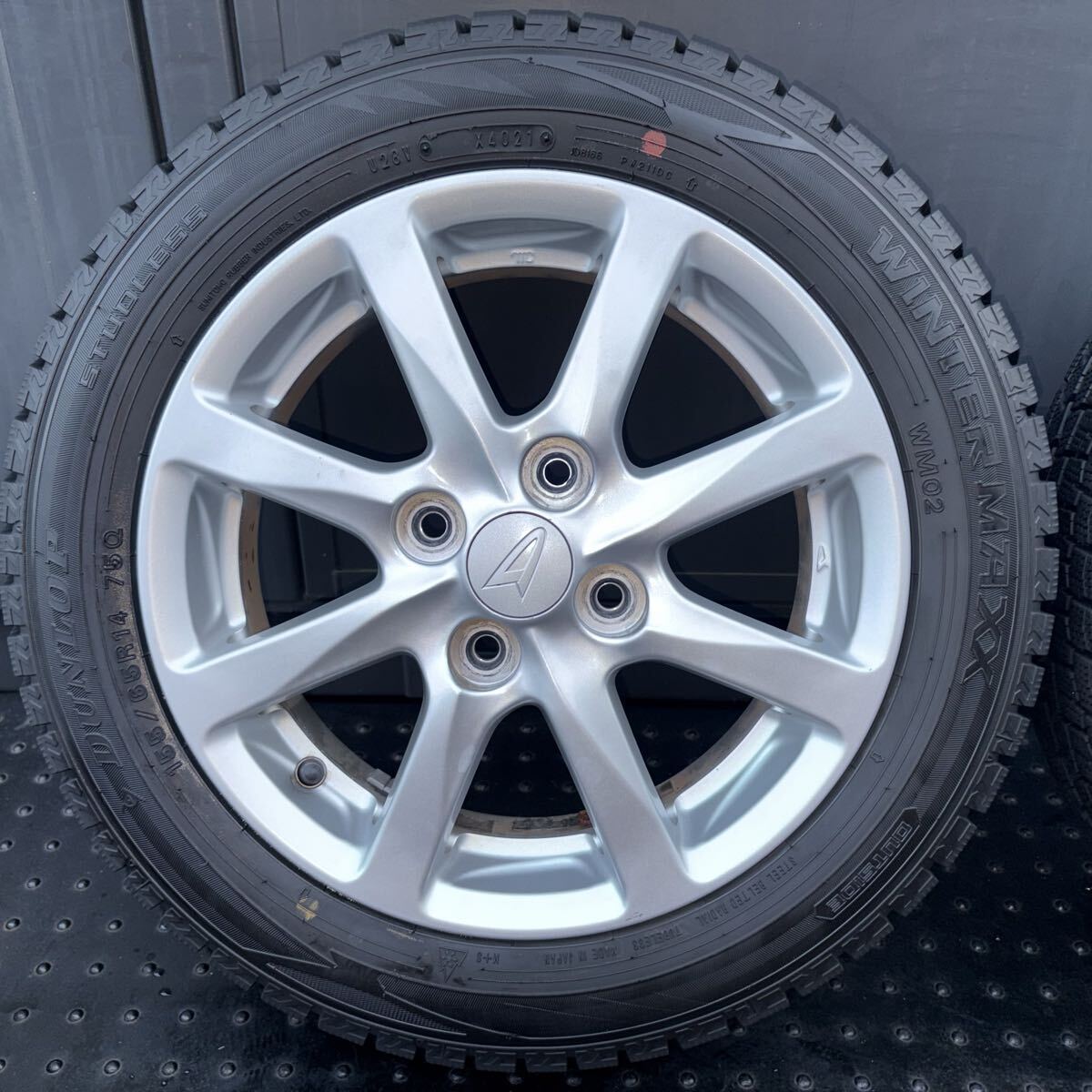 ダイハツ純正　バリ山！155/65R14 75Q 2021年製　ダンロップ　DUNLOP WINTERMAXX WM02 冬4本セット、14X4.5J 100-4H ＋45 管理番号A65_画像5