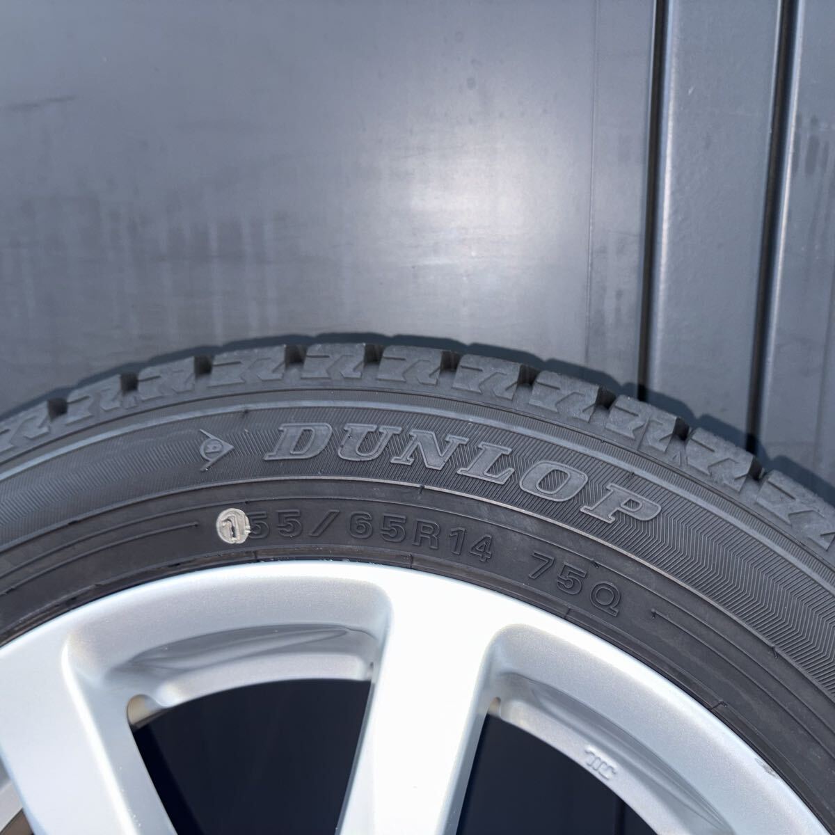 ダイハツ純正　バリ山！155/65R14 75Q 2021年製　ダンロップ　DUNLOP WINTERMAXX WM02 冬4本セット、14X4.5J 100-4H ＋45 管理番号A65_画像7