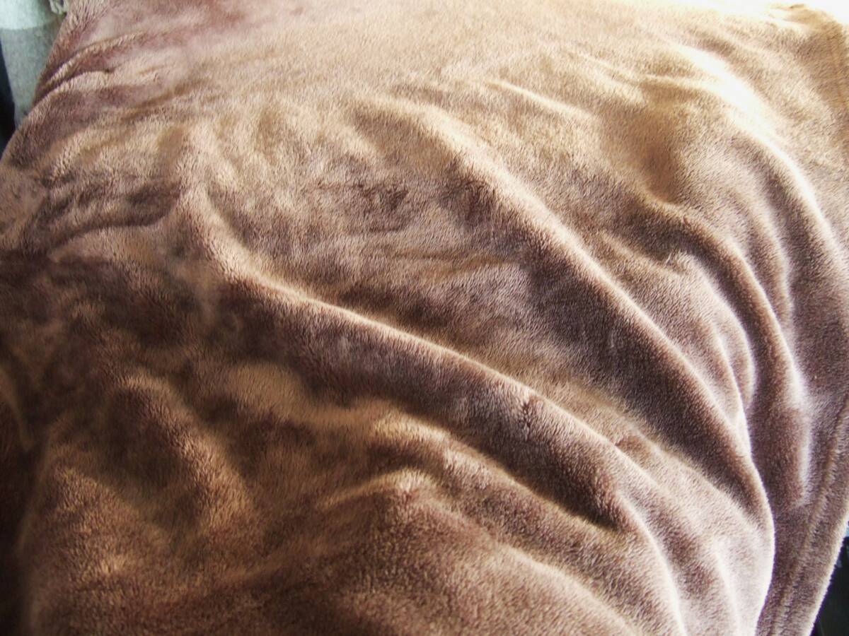 ニューマイヤー毛布　掛け毛布　シングル　ブラウン　無地　ボア　厚地 断熱 保湿 厚手　洗える　ウォッシャブル　USED　クリーニング済み_画像7