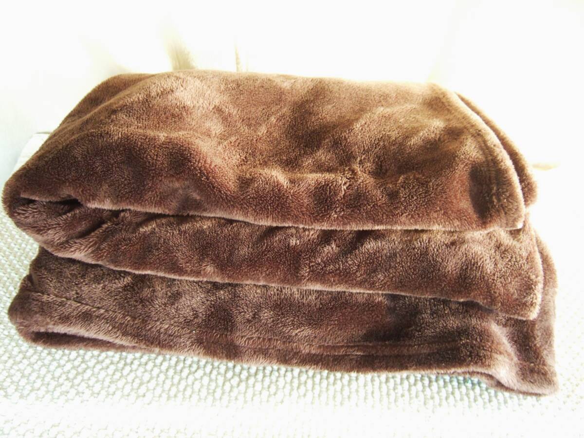 ニューマイヤー毛布　掛け毛布　シングル　ブラウン　無地　ボア　厚地 断熱 保湿 厚手　洗える　ウォッシャブル　USED　クリーニング済み_画像8