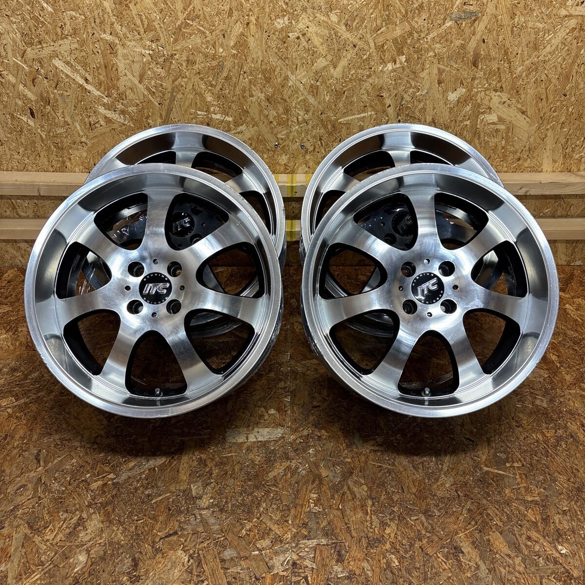 希少☆RAYS☆ITC☆カップ☆17×7J+38☆100/4穴☆シビック　フィット　フリード　カローラ　ヴィッツ　アクア　ユーノス　走り屋　JDM_画像1