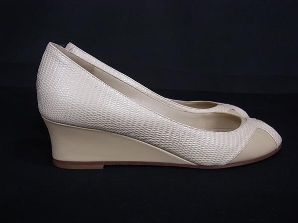 # прекрасный товар # BRUNOMAGLI Bruno Magli Lizard type вдавлено . кожа туфли-лодочки указанный размер 35 1/2 ( примерно 22.5cm) обувь обувь слоновая кость серия DJ2040