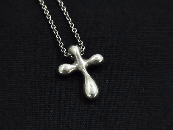 1円 ■美品■ TIFFANY&Co ティファニー エルサペレッティ スモールクロス SV925 ネックレス ペンダント アクセサリー シルバー系 FS7128_画像2