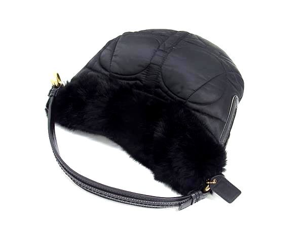 1円 ■美品■ COACH コーチ ナイロン×ファー ワンハンドル ハンドバッグ ショルダーバッグ 肩掛けかばん レディース ブラック系 FU7249_画像3