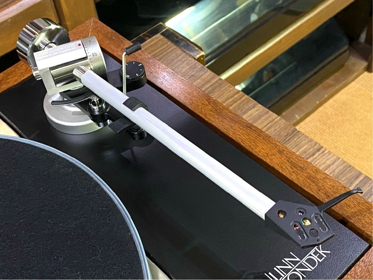 レコードプレーヤー LINN LP12 ITTOK LVIII / LINGO電源 / TRAMPOLIN 仕様 50Hz/60Hz共通 新品ヒンジ等付属 Audio Station_画像4