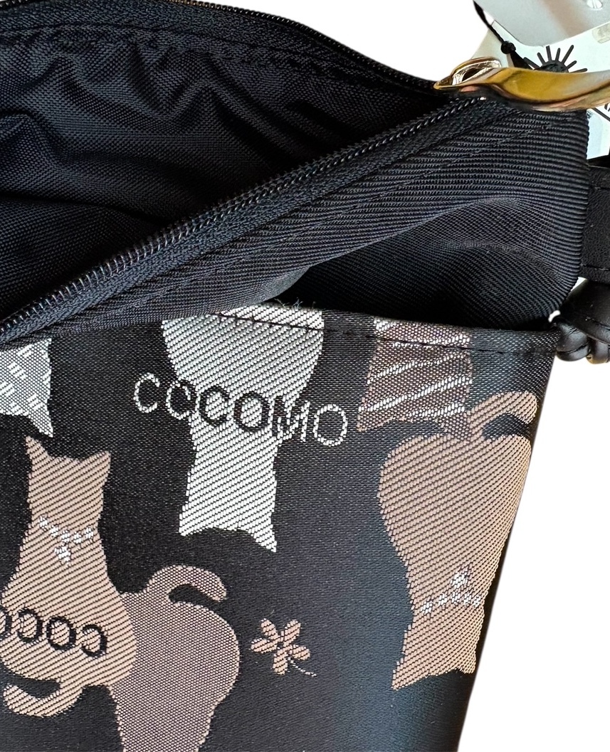 人気の品　新品タグ付き ネコの座り背面総柄★PAN CREATION★ミニショルダーバッグ スマホポシェット★日本製 ￥3630_画像3