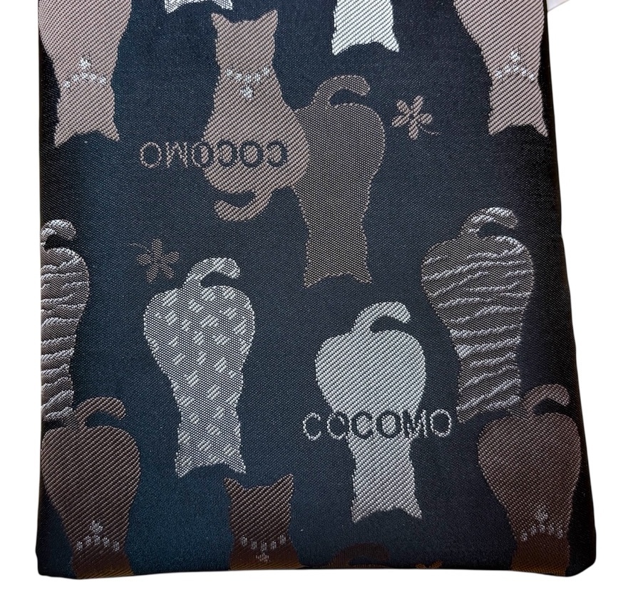 人気の品　新品タグ付き ネコの座り背面総柄★PAN CREATION★ミニショルダーバッグ スマホポシェット★日本製 ￥3630_画像2