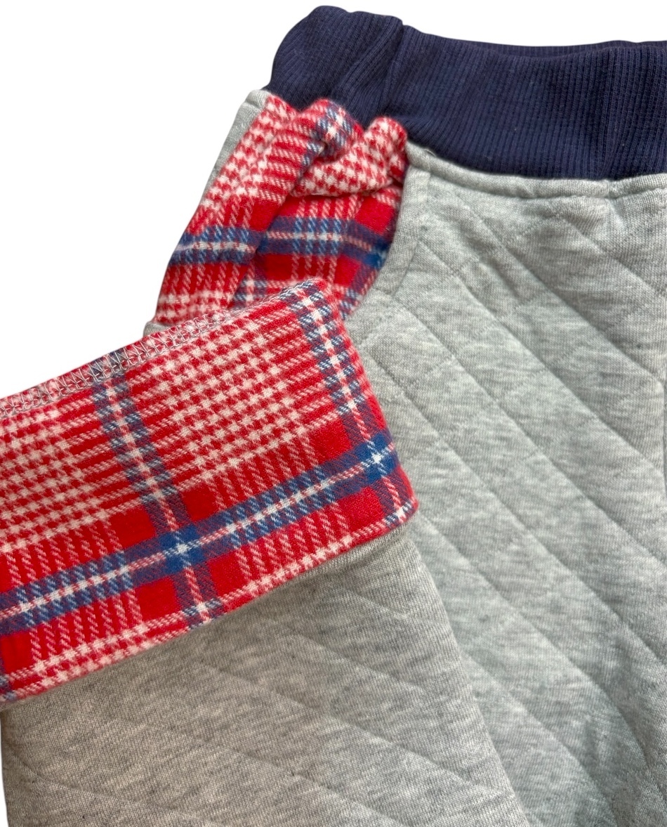 防寒もの　新品タグ付 ムージョンジョン Moujonjon★あったか ニットキルトパンツ★男女兼用★子供 110cm 5-6才 ￥2640_画像3