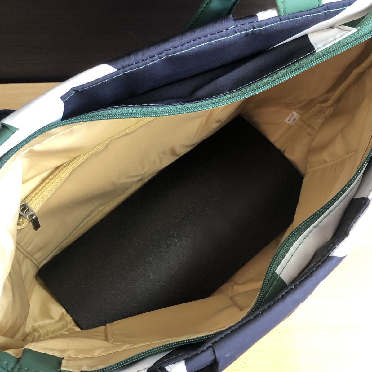 【016】 未使用品 Sybilla シビラ ハンドバッグ トートバッグ 黒×白×緑 ブラック×ホワイト×グリーン_画像4