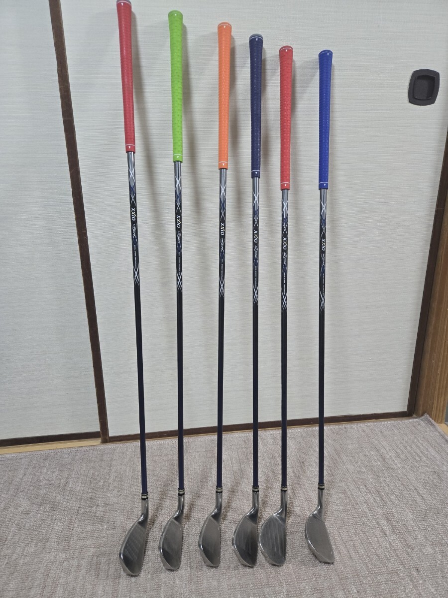 ★中古USED★DUNLOP(ダンロップ)名器XXIO(ゼクシオ)8 アイアン6本セット#6～9,PW,AW カーボンMP800シャフトFlex:SR グリップ交換有_画像1