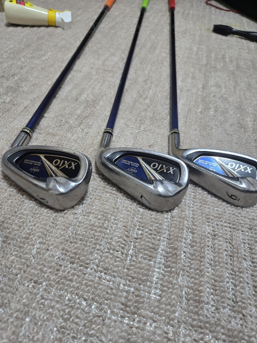 ★中古USED★DUNLOP(ダンロップ)名器XXIO(ゼクシオ)8 アイアン6本セット#6～9,PW,AW カーボンMP800シャフトFlex:SR グリップ交換有_画像3