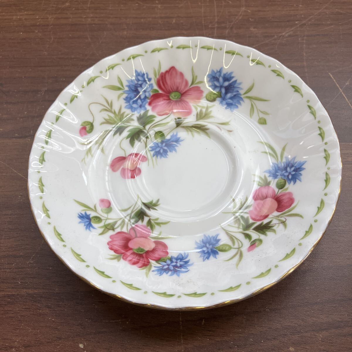 ロイヤルアルバート フラワー オブ ザ マンス 8月 カップ＆ソーサー AUGUST 洋食器 コーヒー ROYAL ALBERT 洋食器 花柄 金彩_画像3