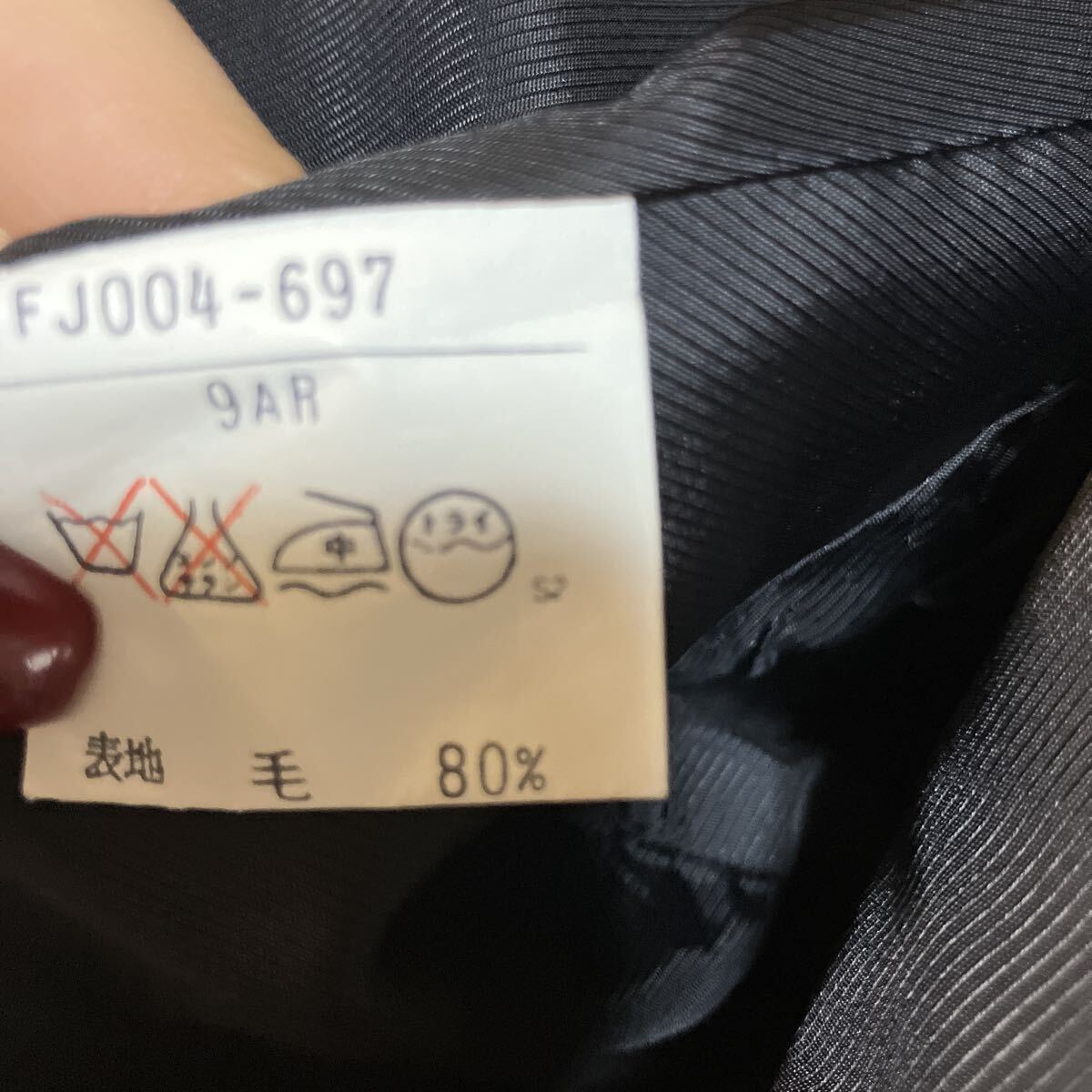 Burberry バーバリー ノバチェック シルク混 ウール ノーカラージャケット チェック柄 ツイード ブランド 上着 ジャケット レディース _画像5