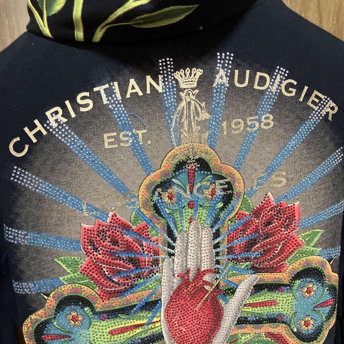 ICHRISTIAN AUDIGIER Women's Thermals クリスチャンオードジェー パーカー スウェット 総柄 ビーズ 柄物 黒 グラフィック デザイン_画像5