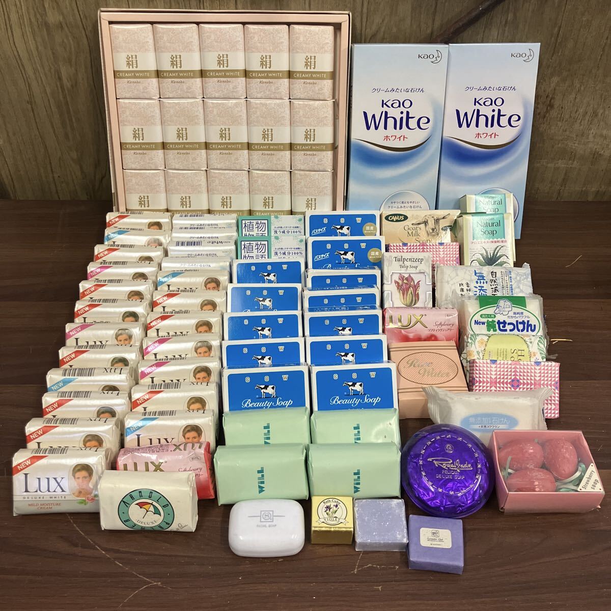 【新品 未使用品】固形石鹸 石けん ソープ せっけん 資生堂 牛乳石鹸 LUX カネボウ バス用品 家庭用品 手洗い ボディーケア まとめて_画像1
