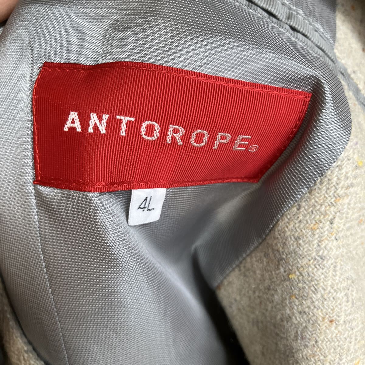 ANTOROPE アントロペ セットアップ スーツ 上下 テーラードジャケット ジャケット ツイード グレー パンツ ベージュ 4L 男性用 メンズ_画像2