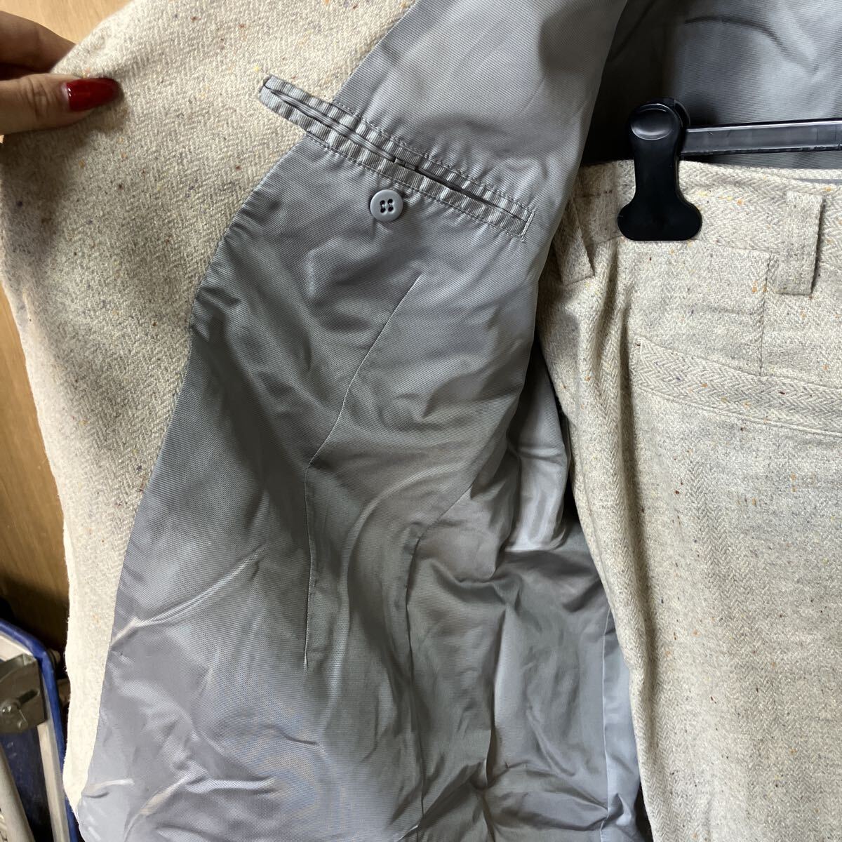 ANTOROPE アントロペ セットアップ スーツ 上下 テーラードジャケット ジャケット ツイード グレー パンツ ベージュ 4L 男性用 メンズ_画像4