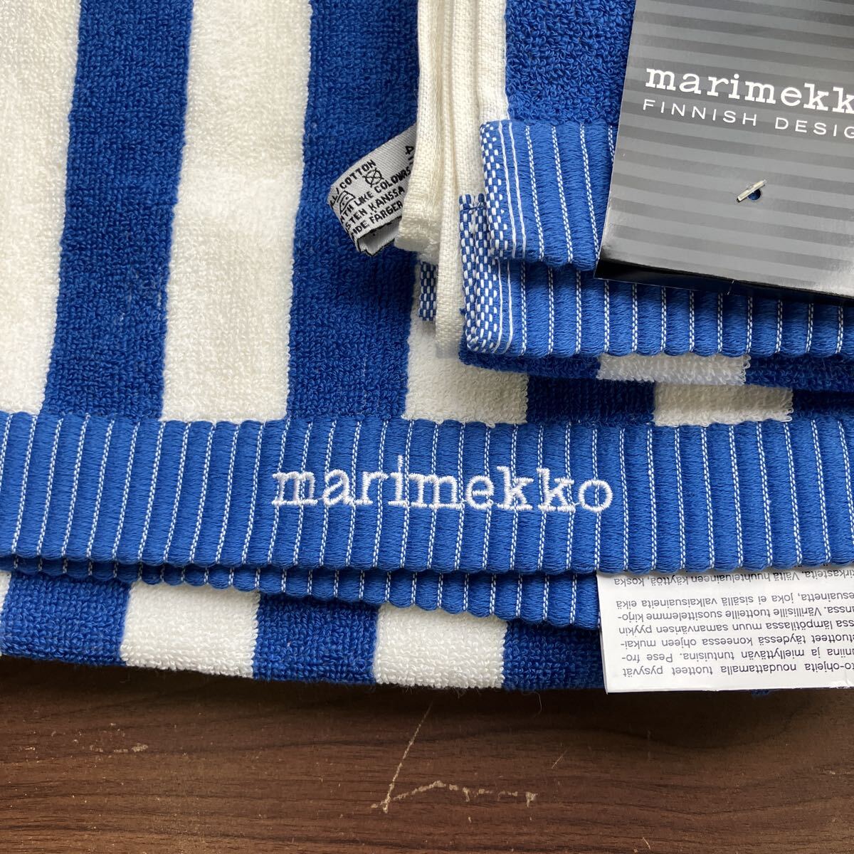 【新品 未使用品】マリメッコ marimekko バスタオル ストライプ ブランド 生活用品 家庭用品 バス用品 ブルー 検)ウニッコ柄 _画像2
