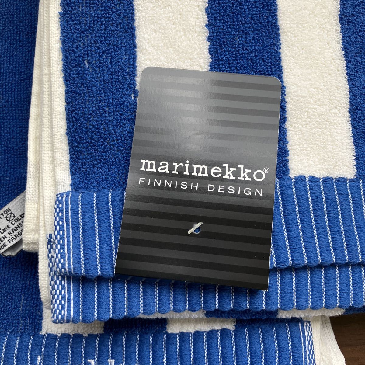 【新品 未使用品】マリメッコ marimekko バスタオル ストライプ ブランド 生活用品 家庭用品 バス用品 ブルー 検)ウニッコ柄 _画像3