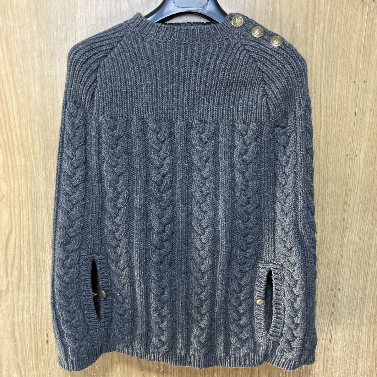 LOUIS VUITTON ルイヴィトン ポンチョ ボタン ウール ケーブル編み ケープベスト グレー ニットセーター ニット トップス ブランド _画像1
