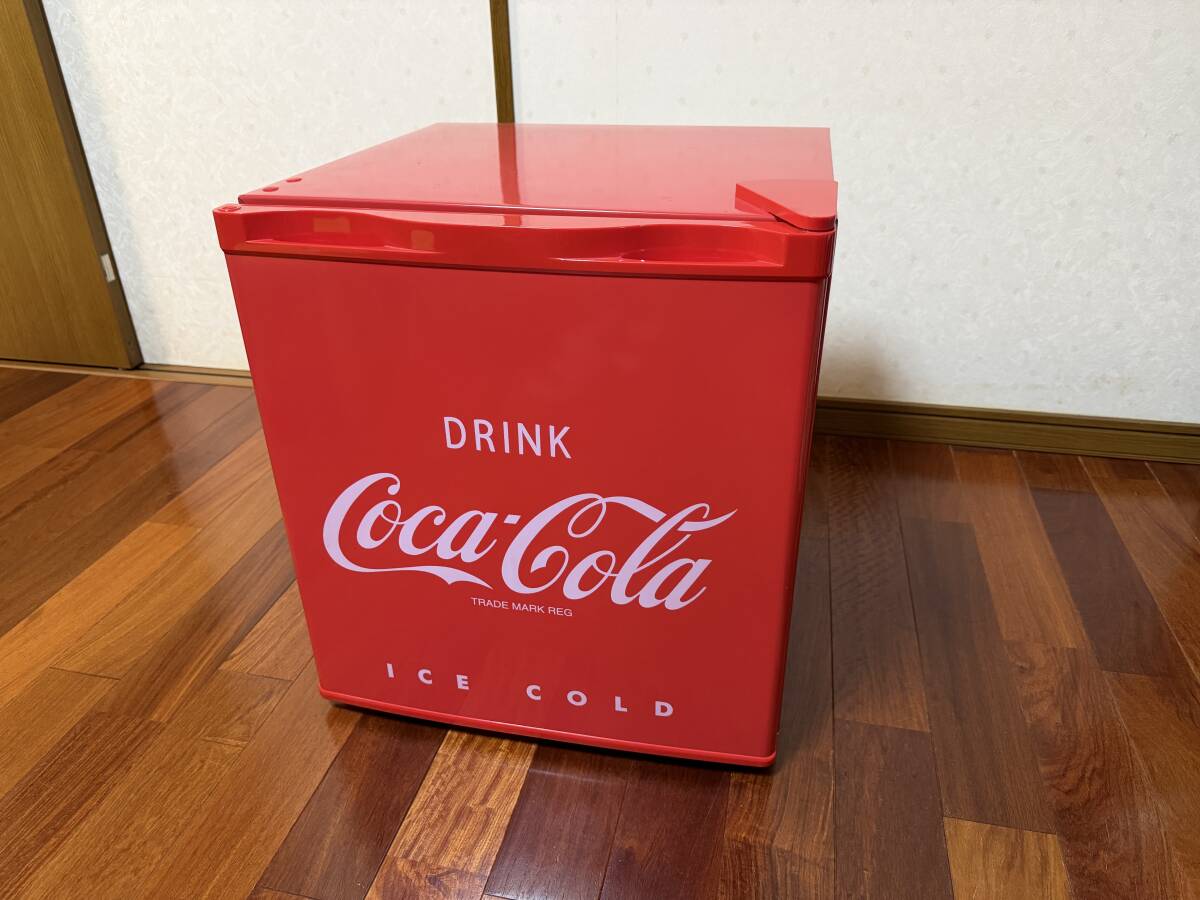 * Nostalgia Electrics CRF170COKE Coca * Cola рефрижератор 48L электризация только б/у *