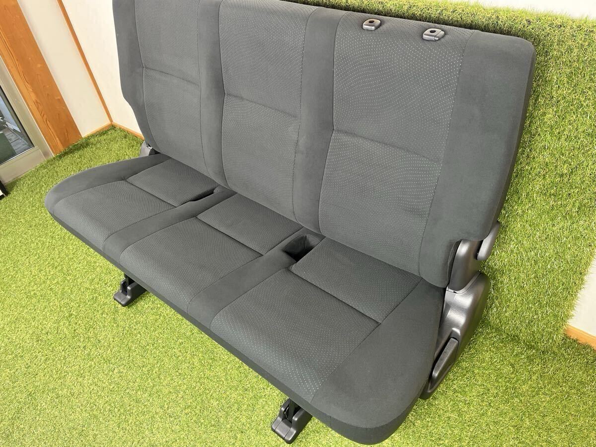 新車外し 美品 !! トヨタ 200 ハイエース スーパーGL 純正 セカンドシート 2列目シート 個人宅配送不可 【E71111-15】_画像2