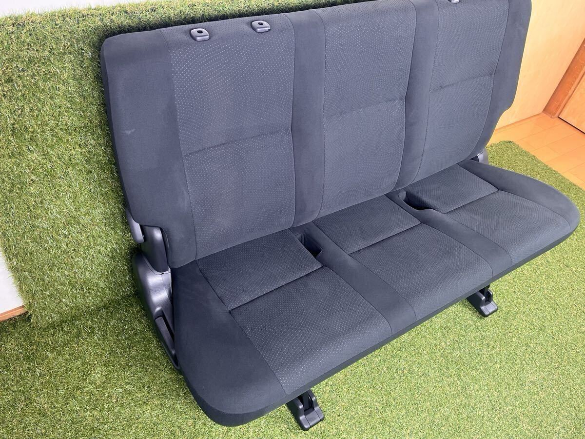 新車外し 美品 !! トヨタ 200 ハイエース スーパーGL 純正 セカンドシート 2列目シート 個人宅配送不可 【E71111-15】_画像3
