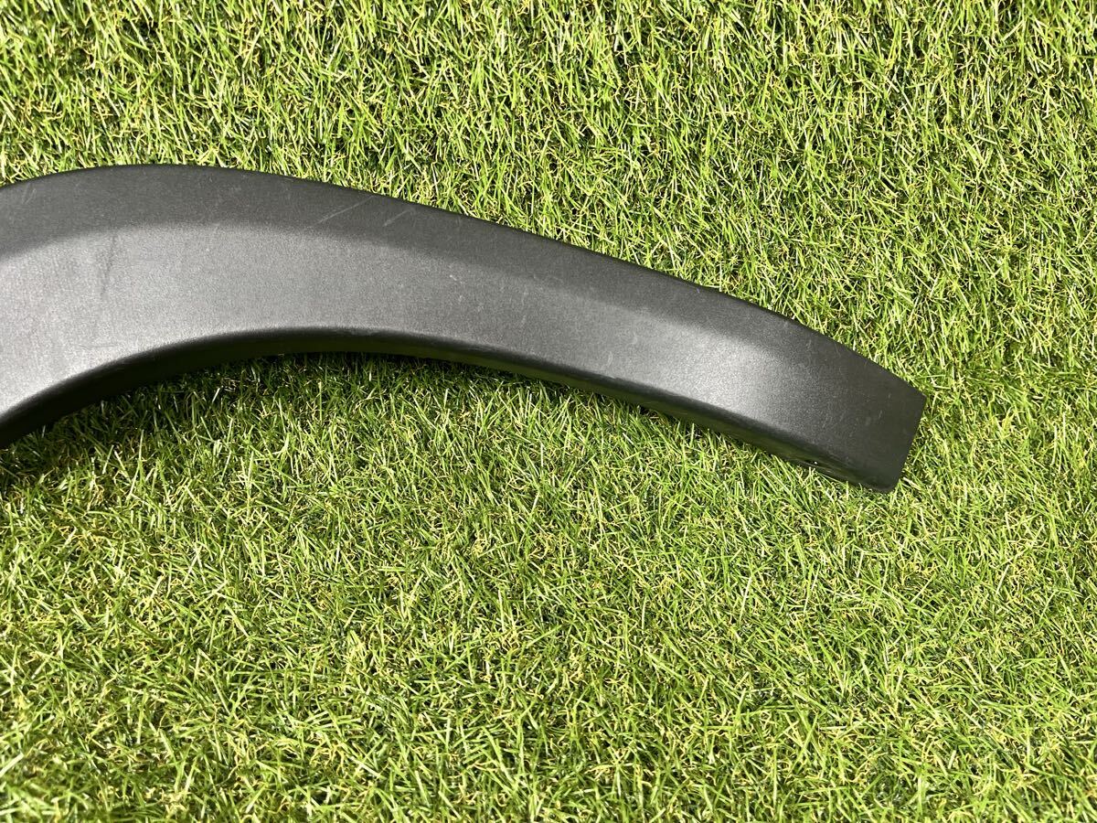 トヨタ 純正 MXPB10 MXPB15 MXPJ10 MXPJ15 ヤリスクロス フェンダーモール トリム リア アーチ 右 右側 75087-52010 【YE71114-15】_画像2