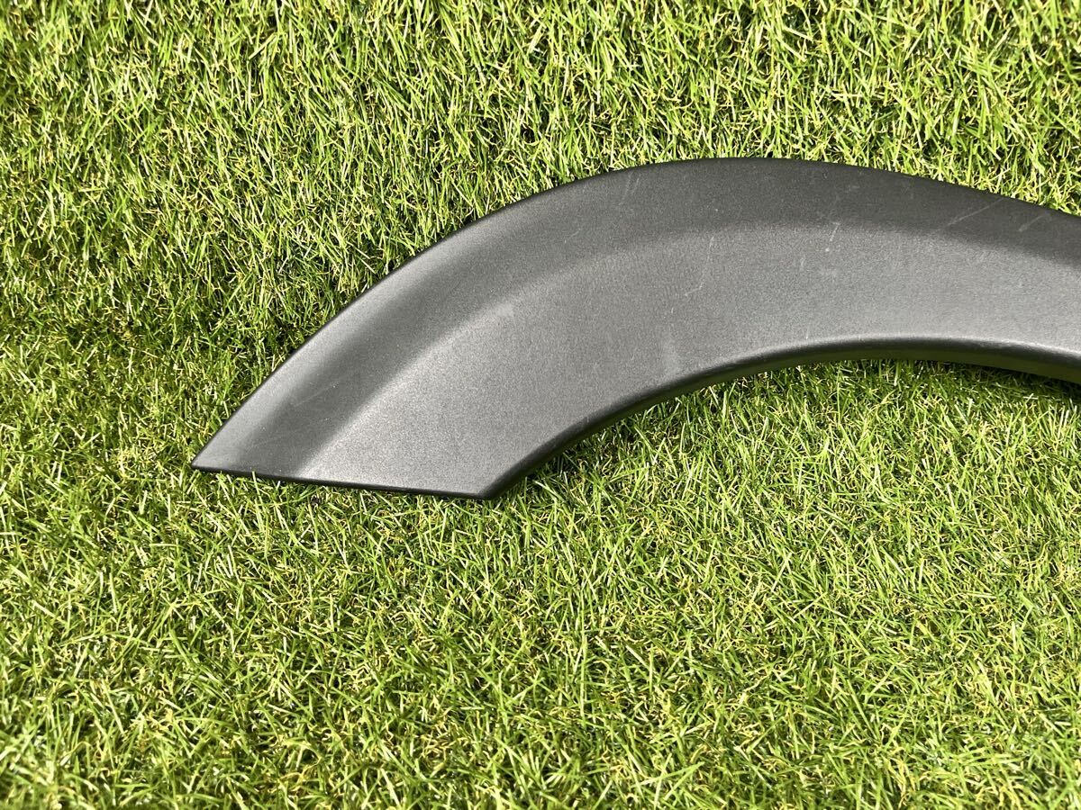 トヨタ 純正 MXPB10 MXPB15 MXPJ10 MXPJ15 ヤリスクロス フェンダーモール トリム リア アーチ 右 右側 75087-52010 【YE71114-15】_画像3