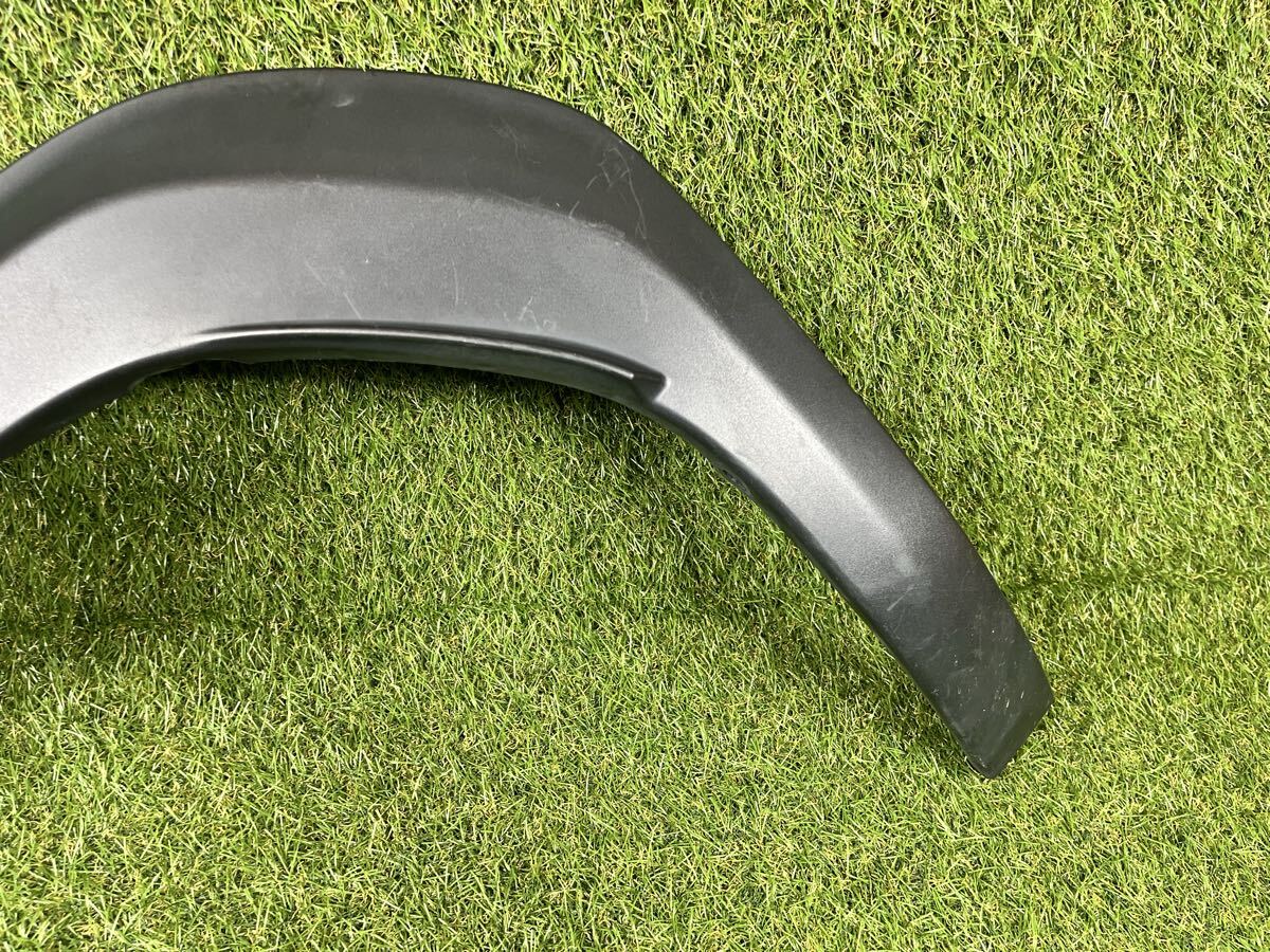 トヨタ MXPB10 MXPB15 MXPJ10 MXPJ15 ヤリス クロス リアフェンダーモール アーチモール 左 左側 助手席側 75606-52091 【YE71114-14】_画像2