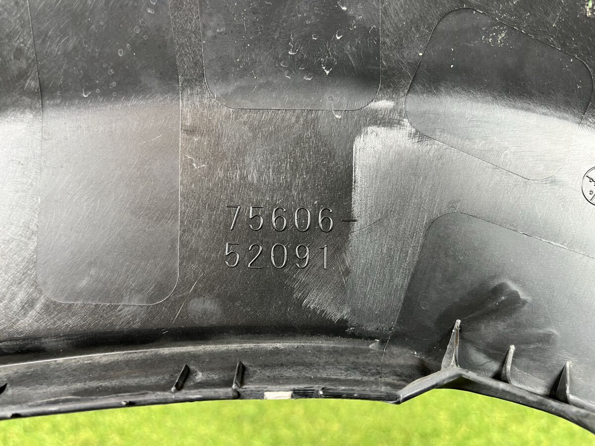 トヨタ MXPB10 MXPB15 MXPJ10 MXPJ15 ヤリス クロス リアフェンダーモール アーチモール 左 左側 助手席側 75606-52091 【YE71114-14】_画像8