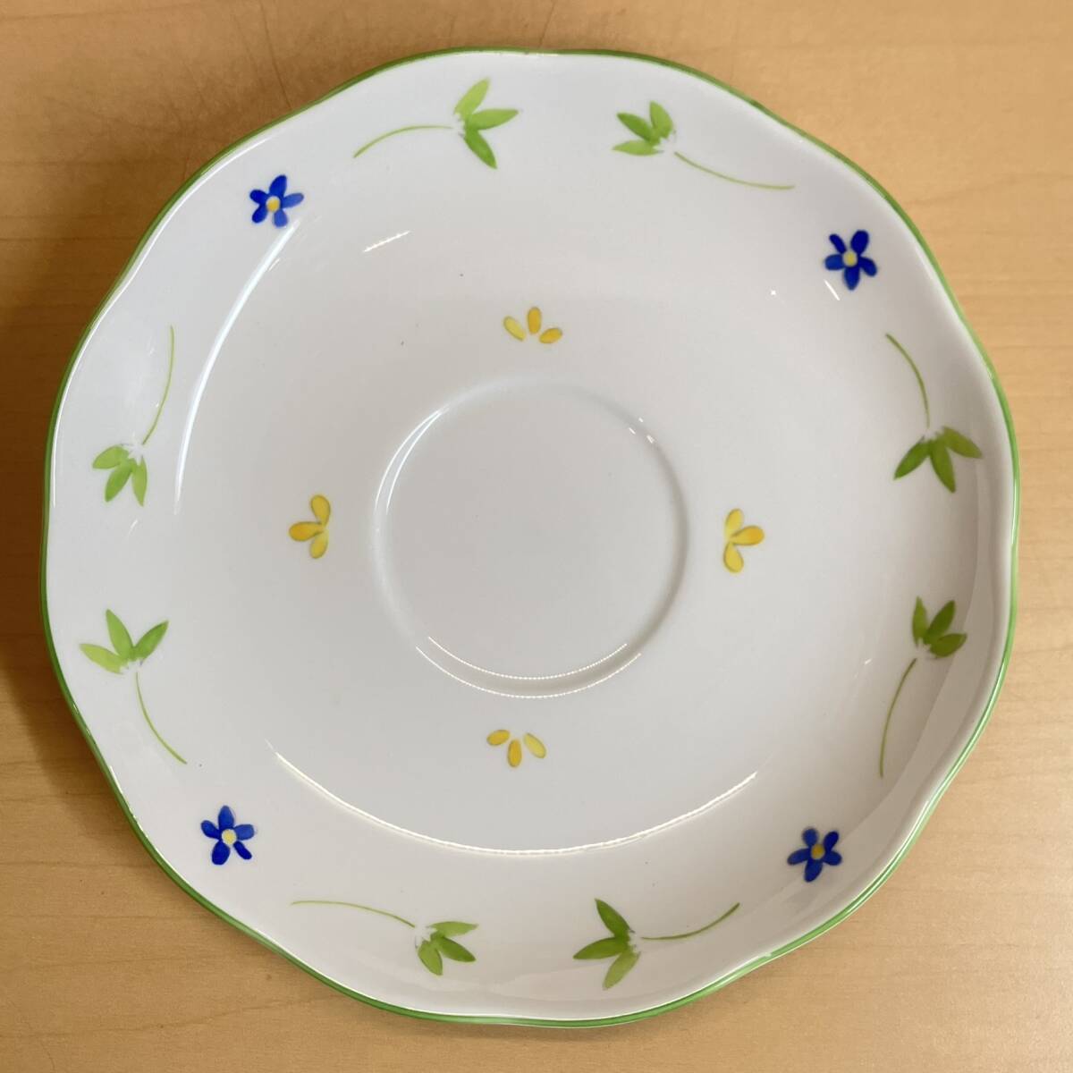 GIVENCHY（ジバンシー）カップ＆ソーサー２種＆スプーンセット「ペアモーニングセット　カップル GR-211」_画像5