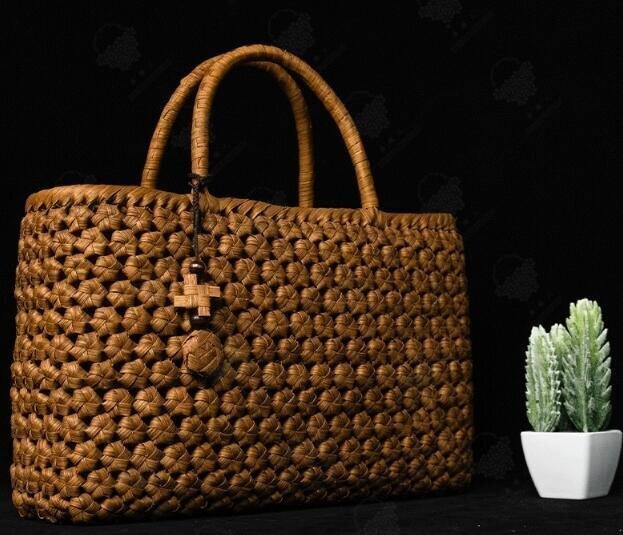 職人の手作り　山葡萄かごバッグ 手編み山葡萄籠バッグ バスケット籐かご 六角編み高級ハンドバック_画像4