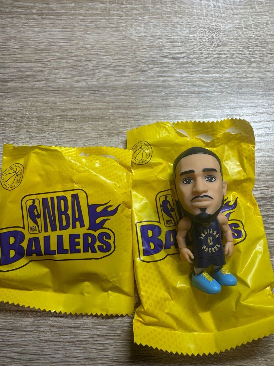 NBA BALLERS シリーズ2 ハリバートン 【紺】_画像1