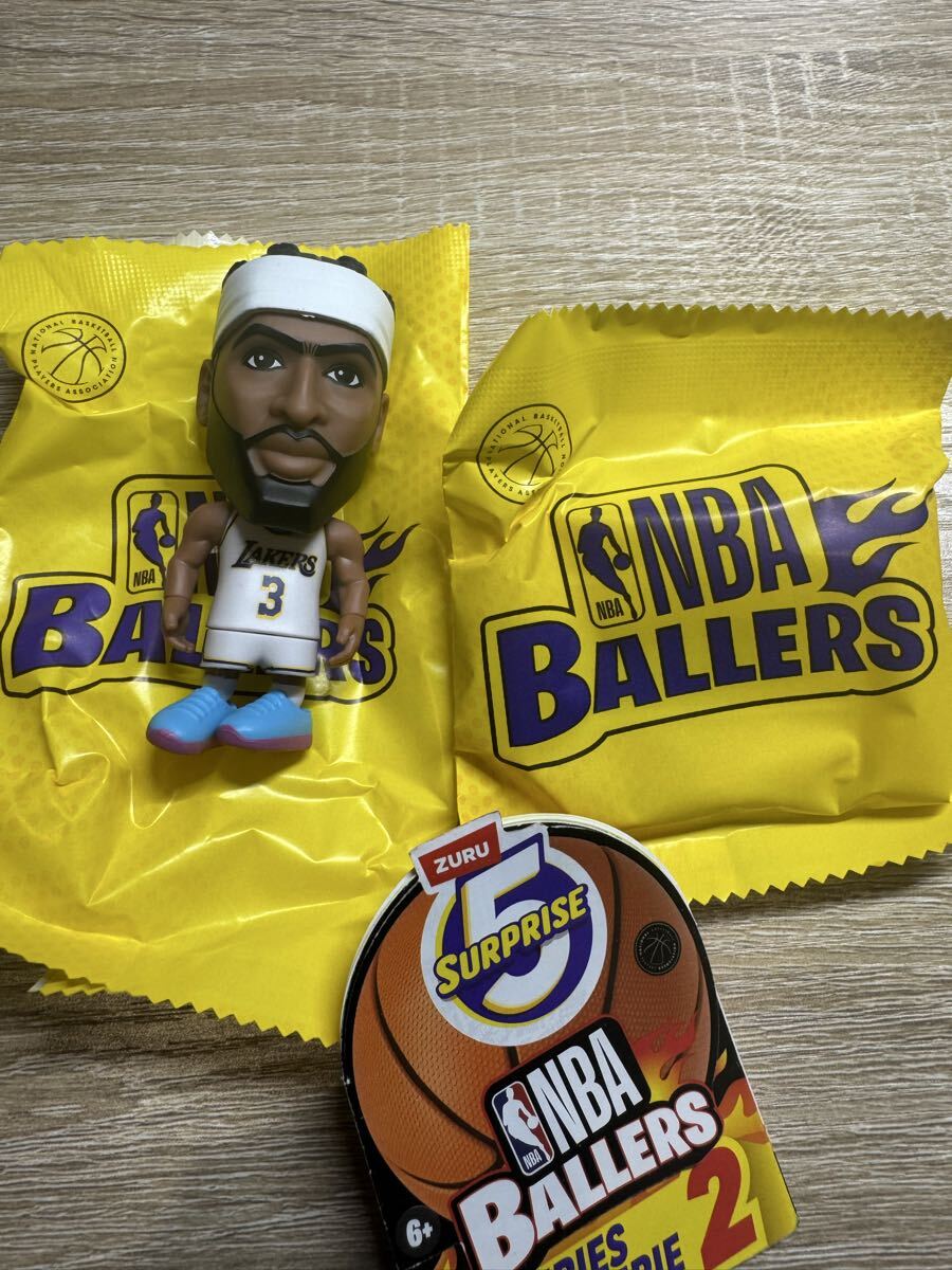 NBA BALLERS シリーズ2 デイビス【白】_画像1