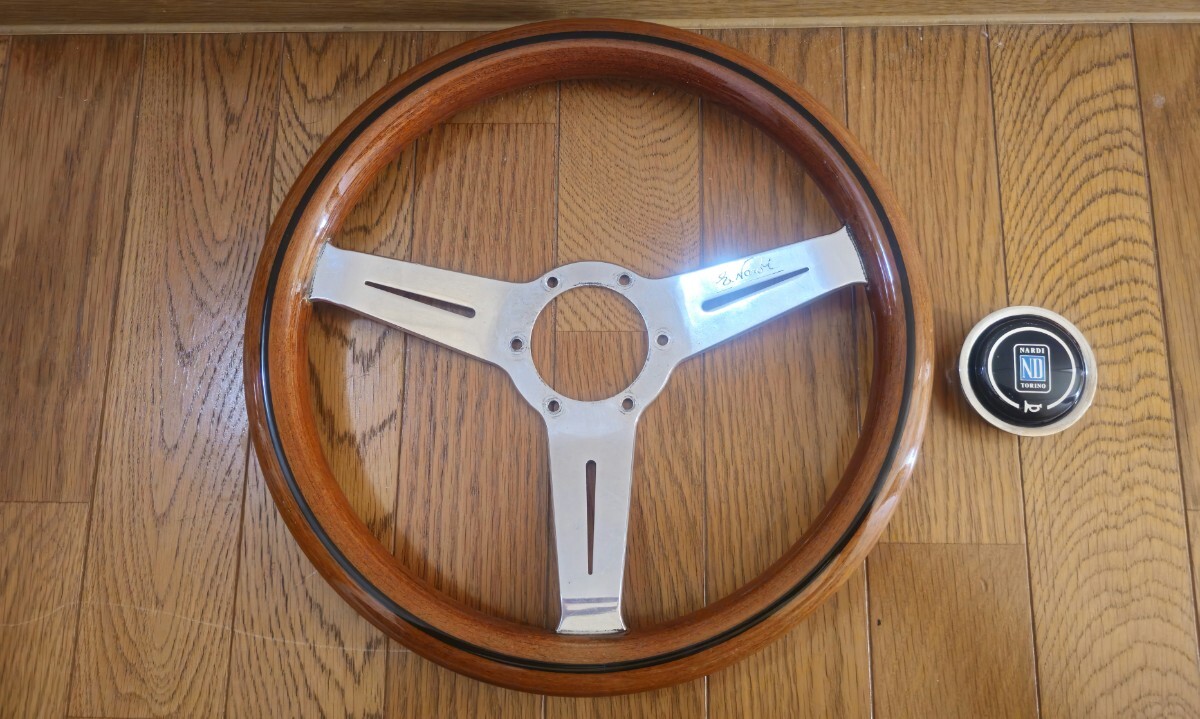 в это время было использовано малого диаметра NARDI Nardi деревянный руль старый машина диаметр 32.5cm 32 пирог 33 пирог S30 GX61 GX71 Y30 Y31 Celica Mira Alto Soarer