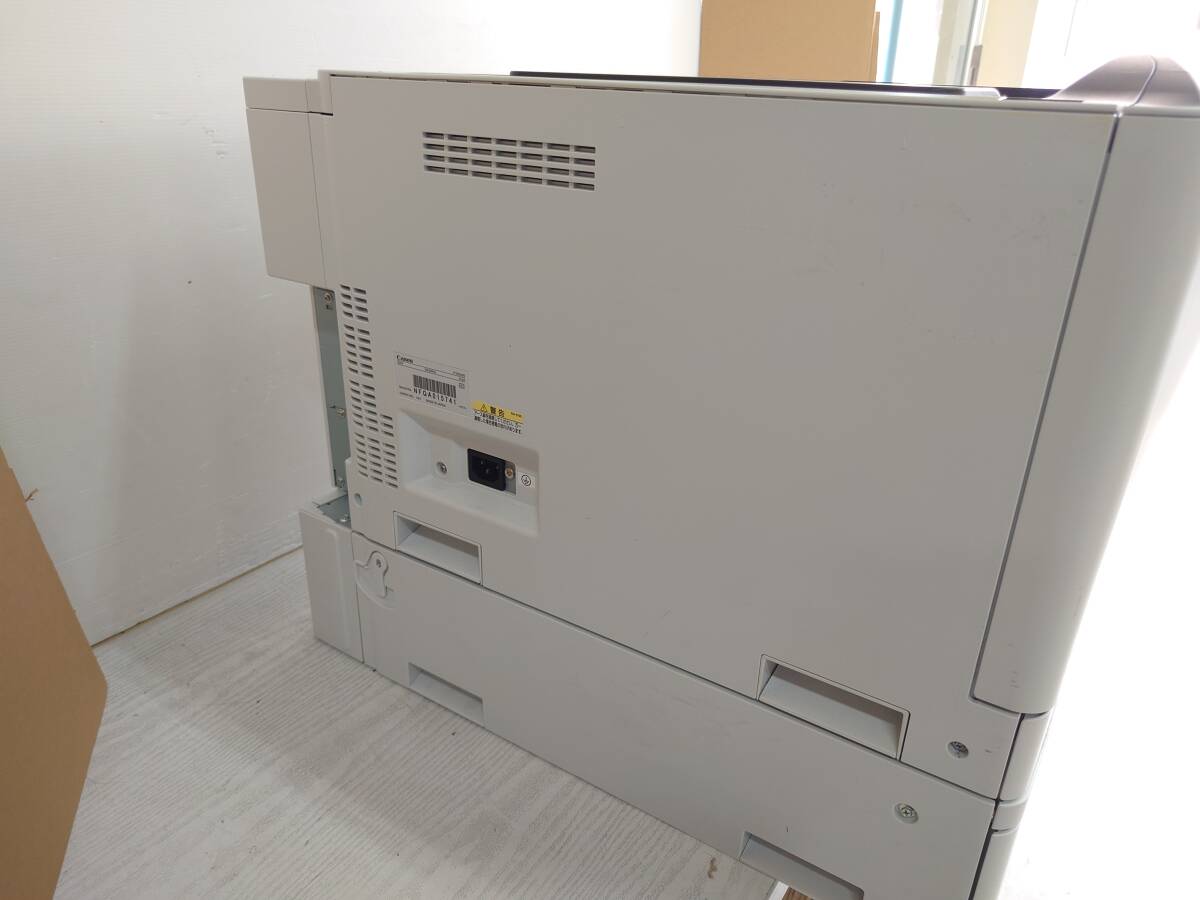 【良品】CANON キャノン Satera LBP842C A3対応 カラーレーザープリンタ PF-E1付属 カラー15501 白黒15766_画像2