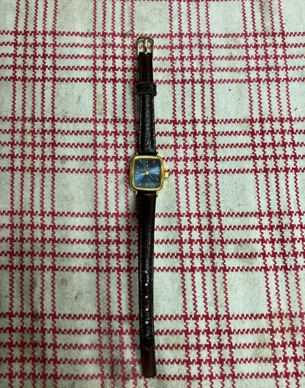 [O100]ENICARenika наручные часы кварцевый Швейцария производства оттенок золота жизнь водонепроницаемый кожа ремень женский текущее состояние товар 