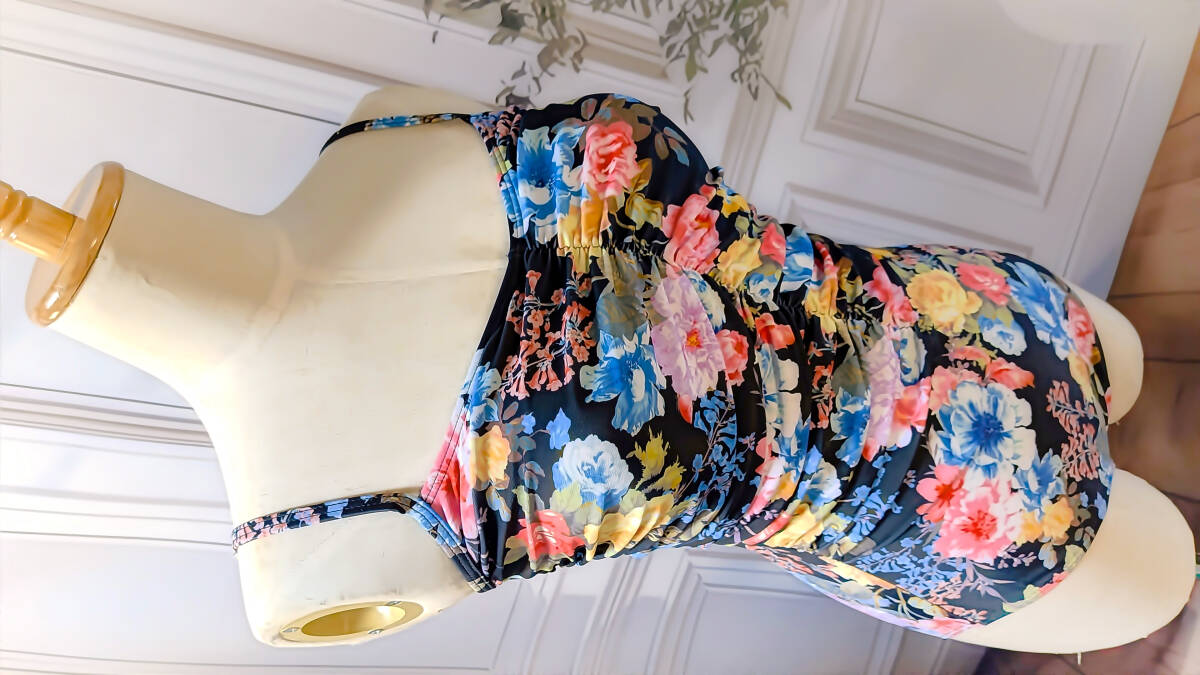 匿名配送♪未使用品♪Sサイズ（日本サイズL)♪フローラルお花プリント♪シャーリングワンピース水着☆彡_画像7