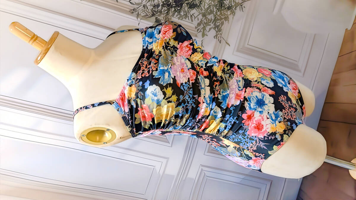 匿名配送♪未使用品♪Sサイズ（日本サイズL)♪フローラルお花プリント♪シャーリングワンピース水着☆彡_画像6