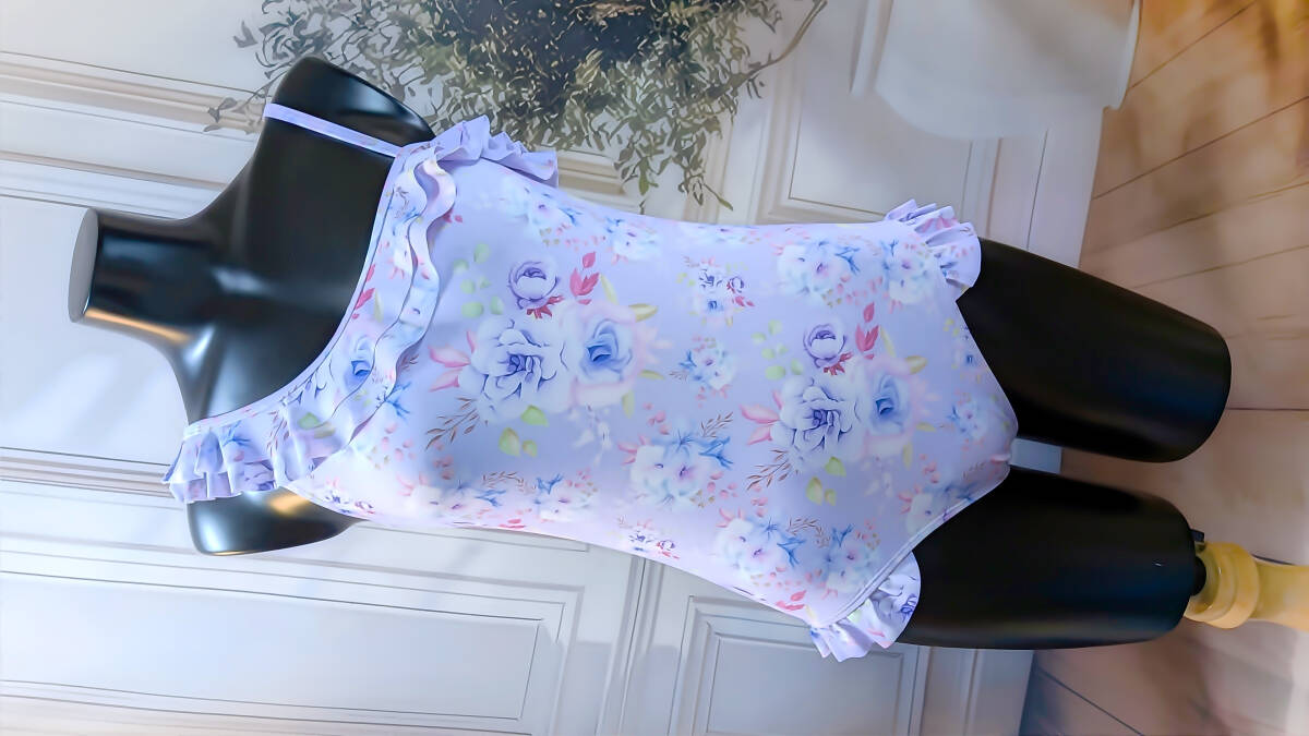 匿名配送♪未使用品♪160cm♪フリル&ストラップショルダー♪裾フリルが可愛い♪ライトパープルの花柄ワンピース水着☆彡_画像1