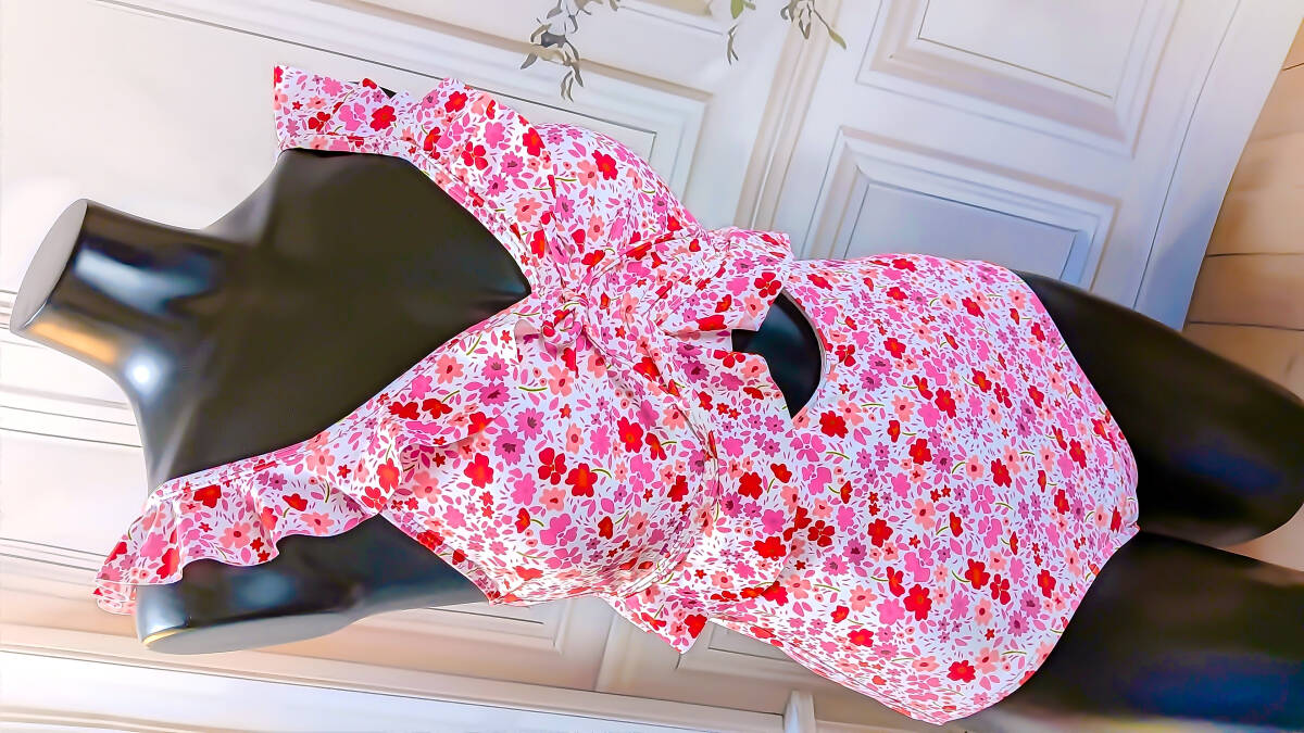 匿名配送♪未使用品♪160cm♪10代女児向き♪赤とピンクのフラワープリントとフリルが可愛い♪ワンピース水着☆彡_画像7