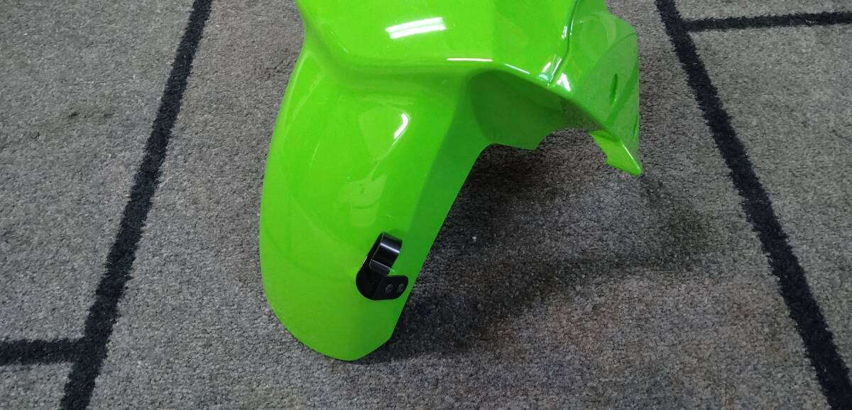 Z125PRO 純正フロントフェンダー　中古_画像5