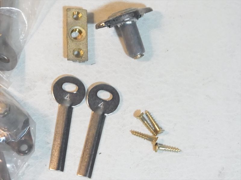 送料無料 昭和レトロ 襖締錠 フスマ 真鍮 シリンダー 7個 ひし形 未使用品_画像3