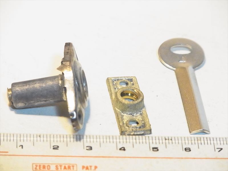 送料無料 昭和レトロ 襖締錠 フスマ 真鍮 シリンダー 7個 ひし形 未使用品_画像6