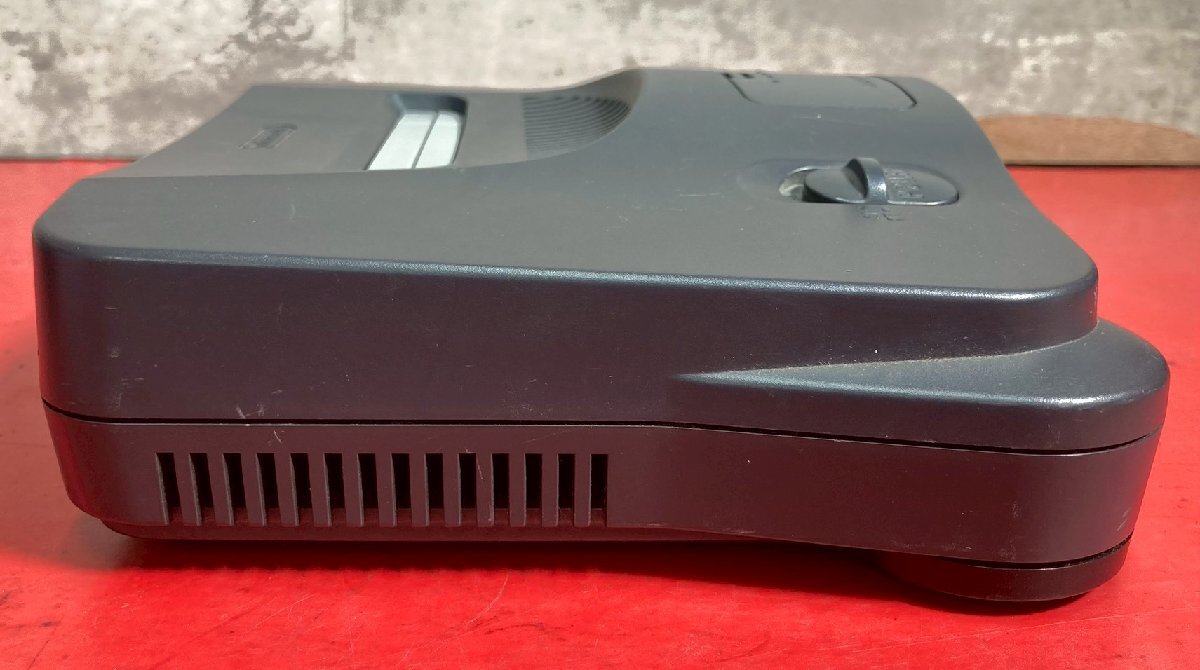 1円～　Nintendo　任天堂　NINTENDO64　ゲーム機本体　コントローラー1点　ACアダプター1点　(動作可)_画像9