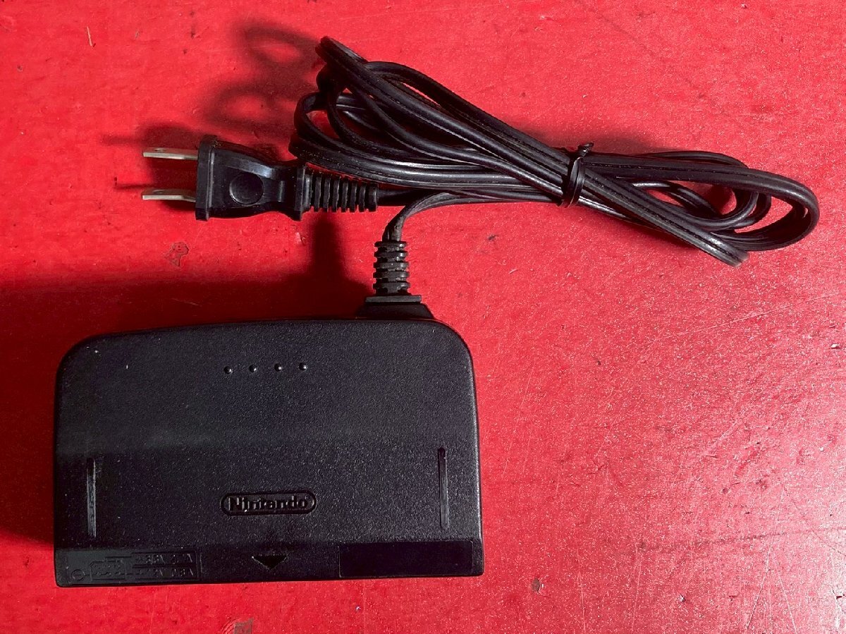 1円～　Nintendo　任天堂　NINTENDO64　ゲーム機本体　コントローラー1点　ACアダプター1点　(動作可)_画像2