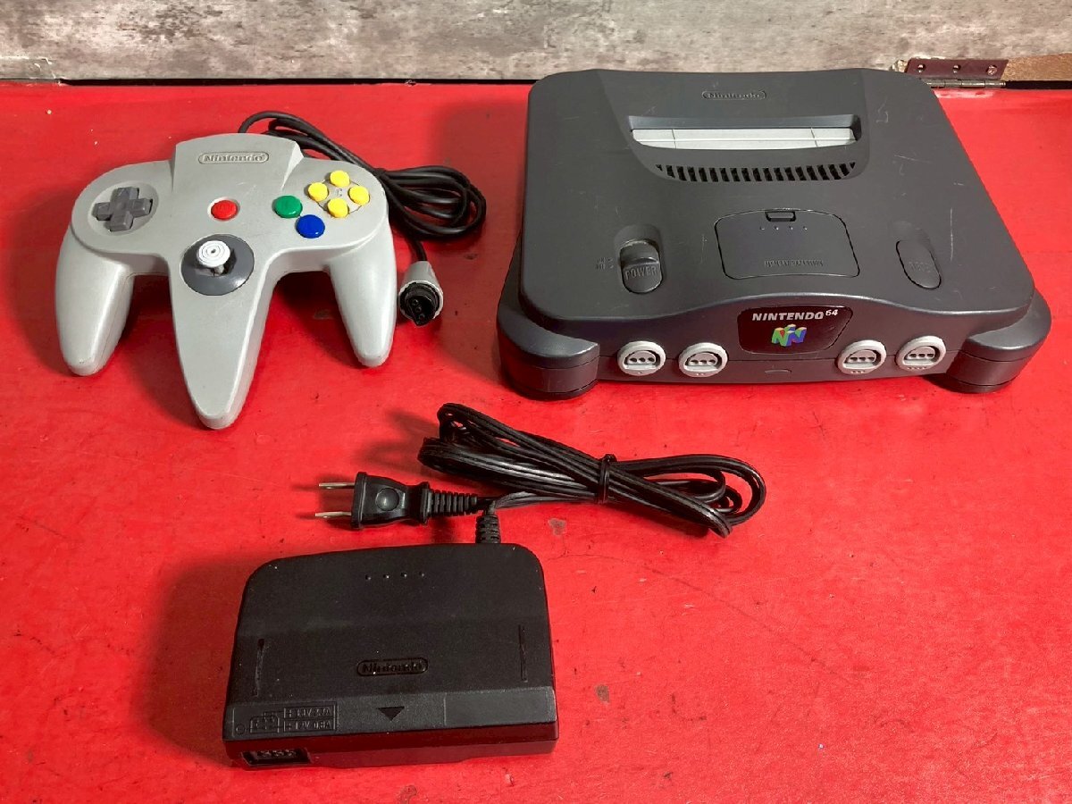 1円～　Nintendo　任天堂　NINTENDO64　ゲーム機本体　コントローラー1点　ACアダプター1点　(動作可)_画像1