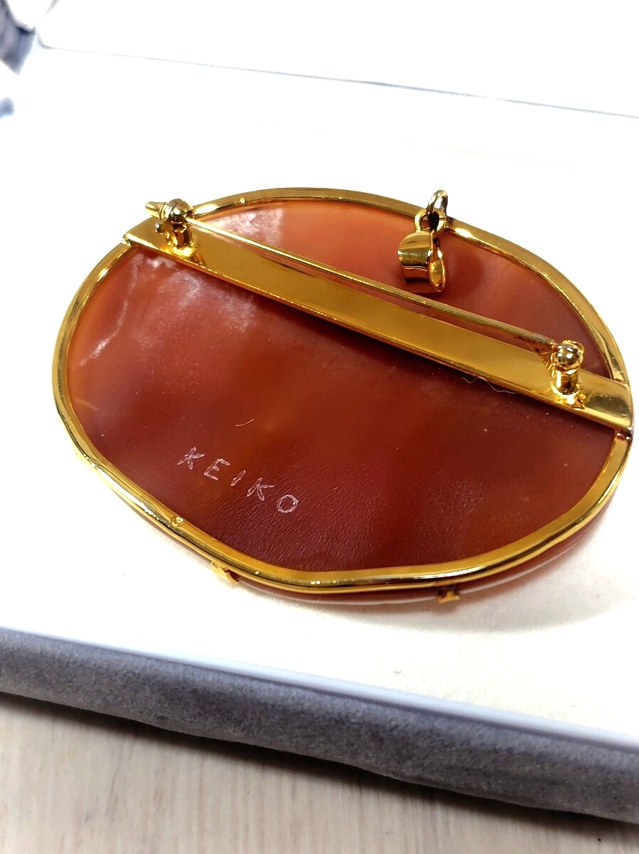 MITSUKOSHI Vintage ракушка камея KEIKO брошь подвеска с цепью Gold верх подвеска три .